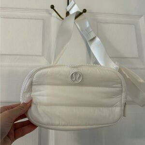 Lululemon White Everywhere Belt Bag 1L